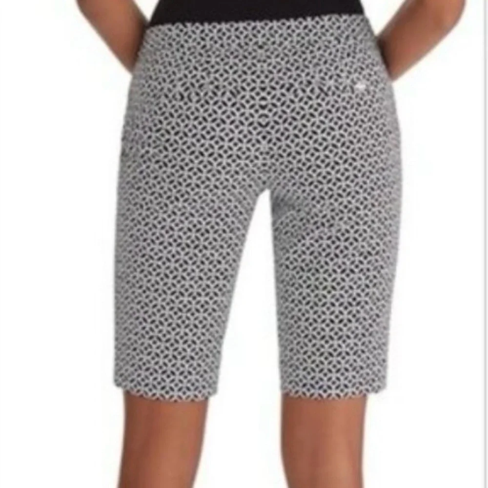 White House Black Market Geometric Black and White Bermudas NWT